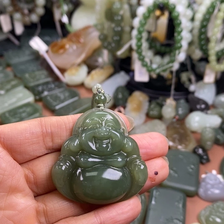 和田玉未镶嵌颈饰予