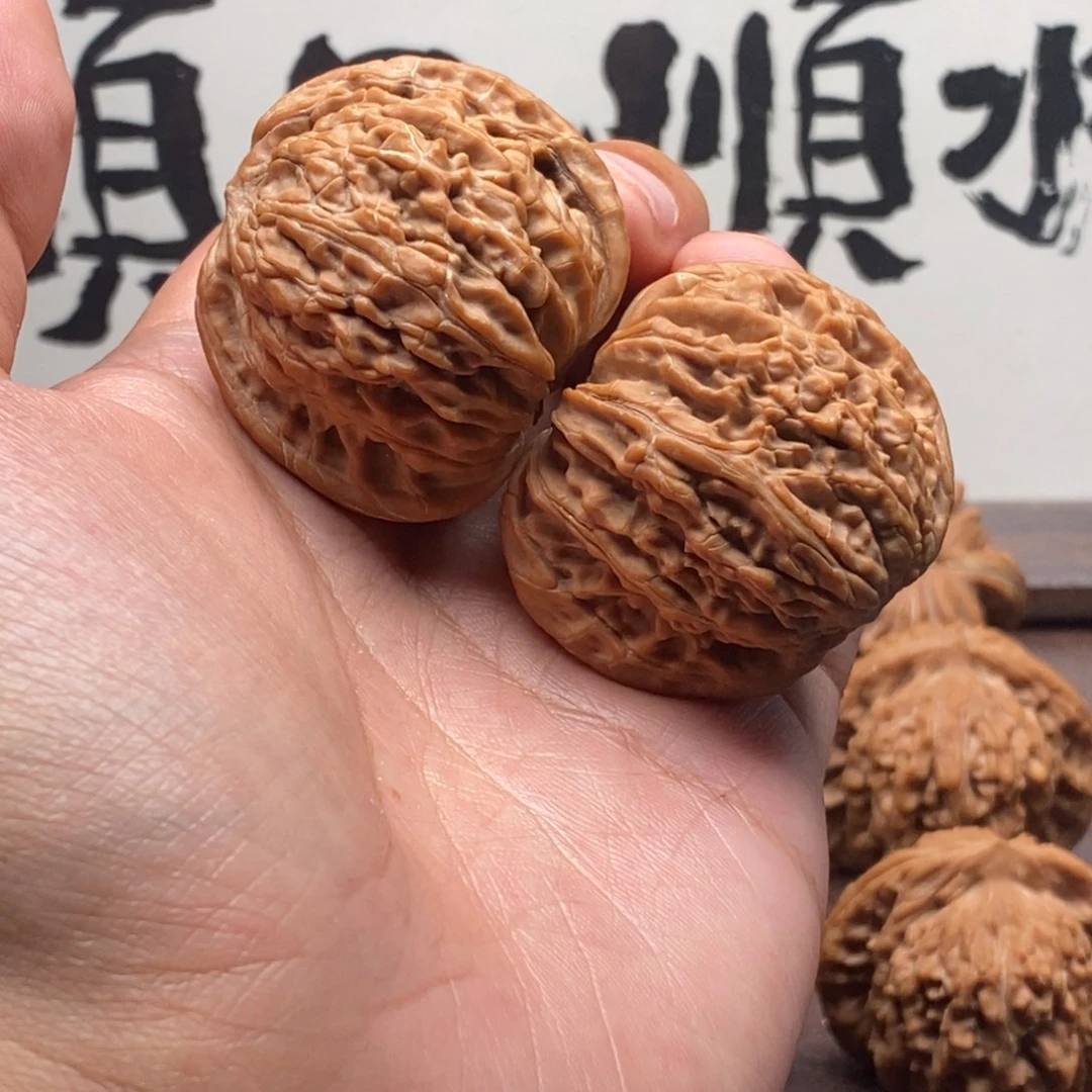 文玩核桃吊坠全品对歪山地磨盘43.5