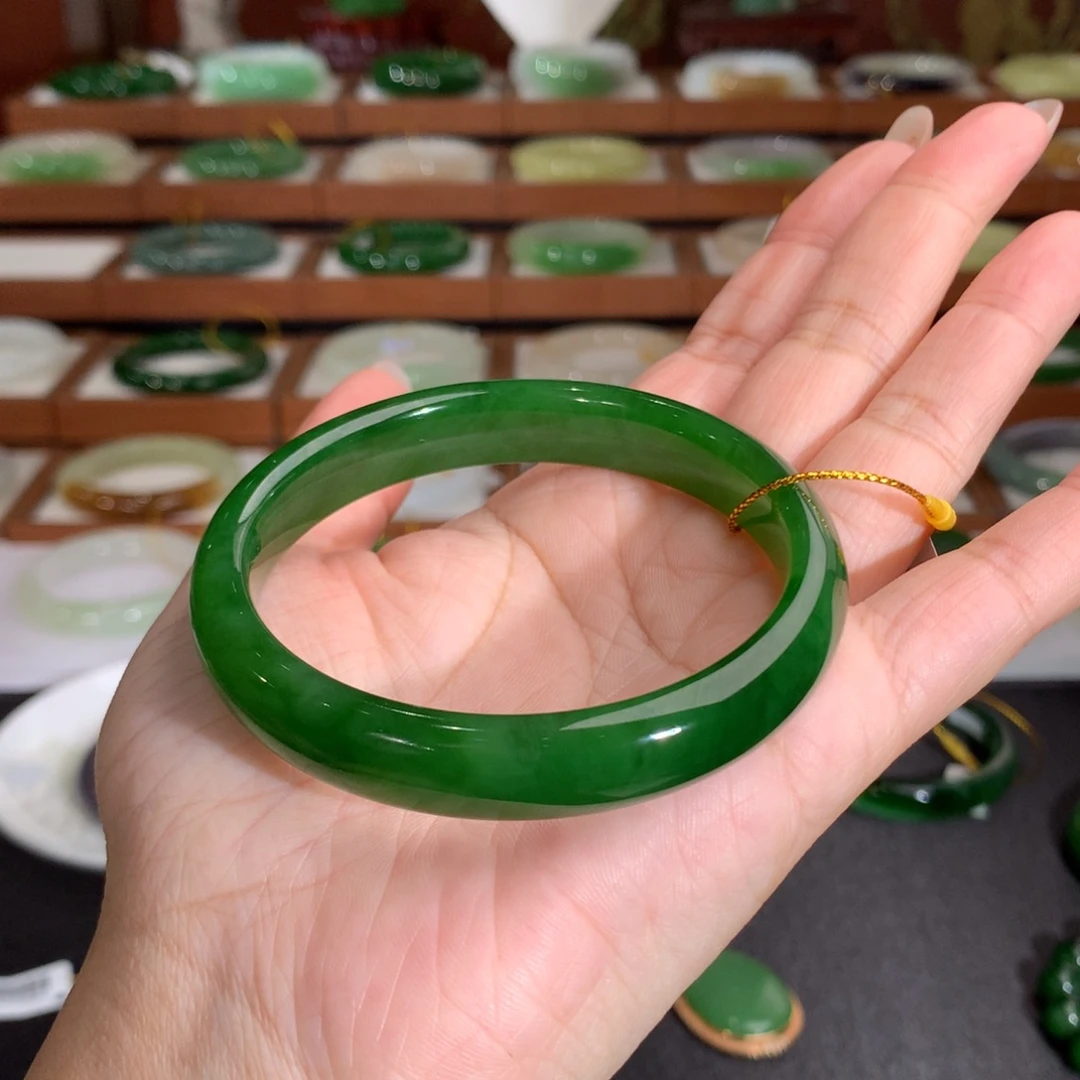 实***意和田玉（碧玉）未镶嵌手镯28800碧玉59圈口分单付款第四笔