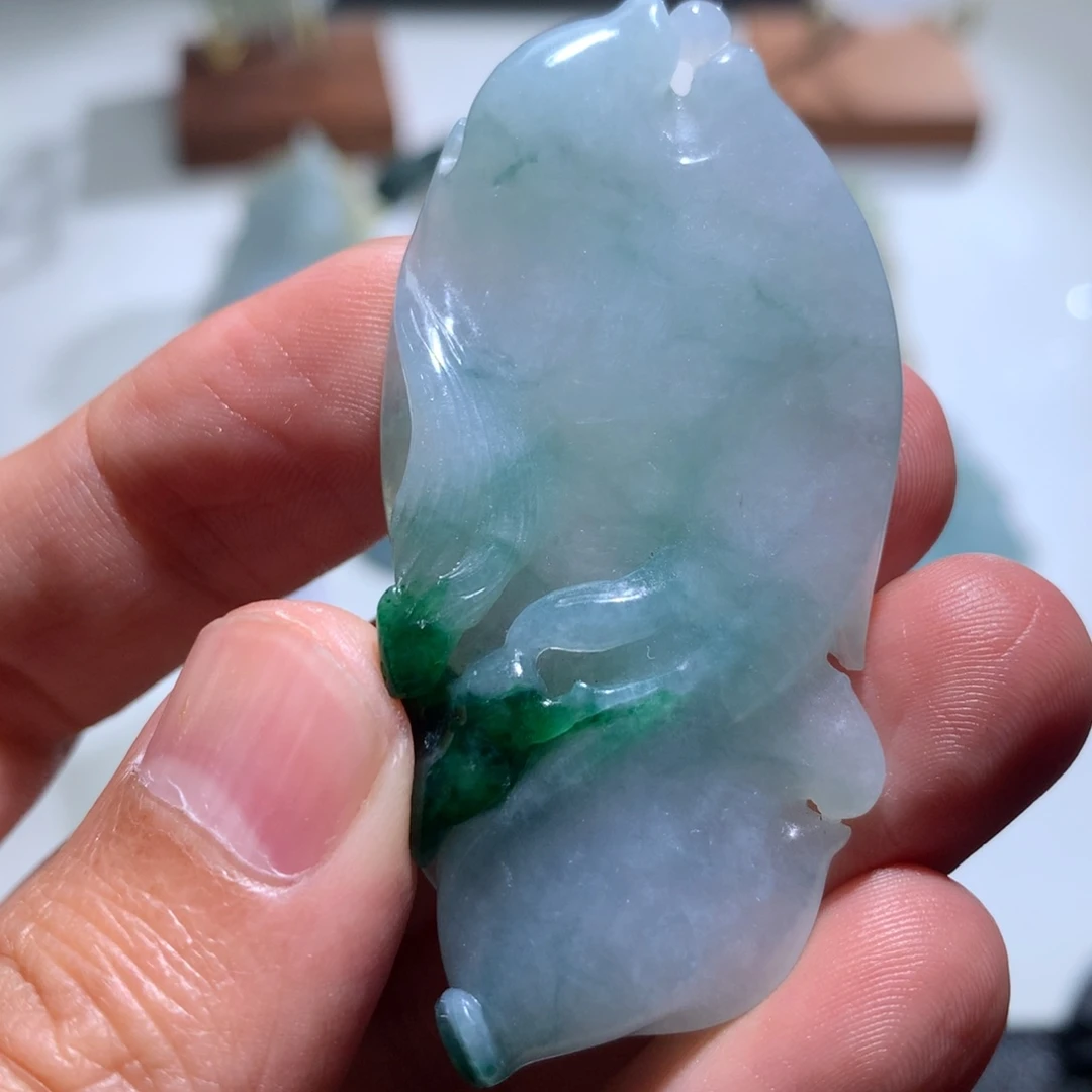 定制翡翠未镶嵌挂件