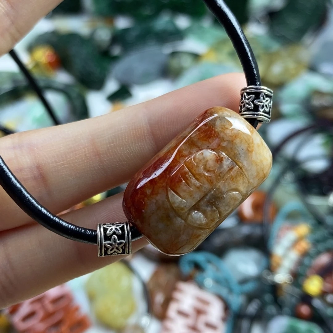 翡翠颈饰未镶嵌吊坠