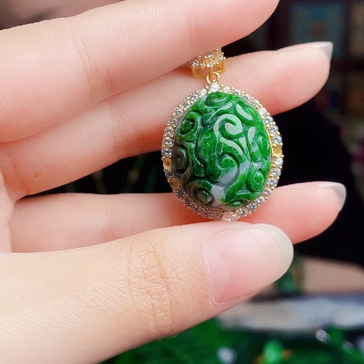 翡翠银S925镶嵌颈饰多样性