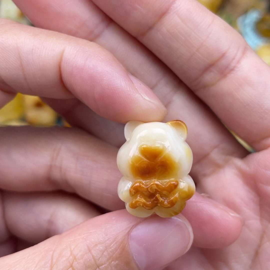 裸石琥珀未镶嵌蜜蜡