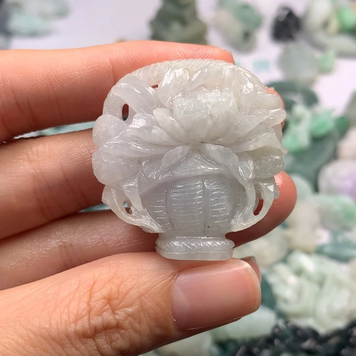 梅***姐定制翡翠未镶嵌翡翠