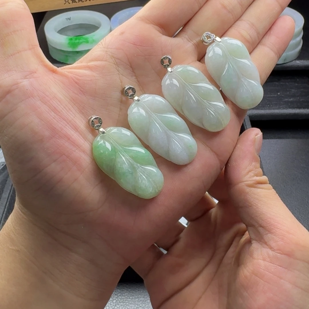 翡翠未镶嵌颈饰多样性发货一个