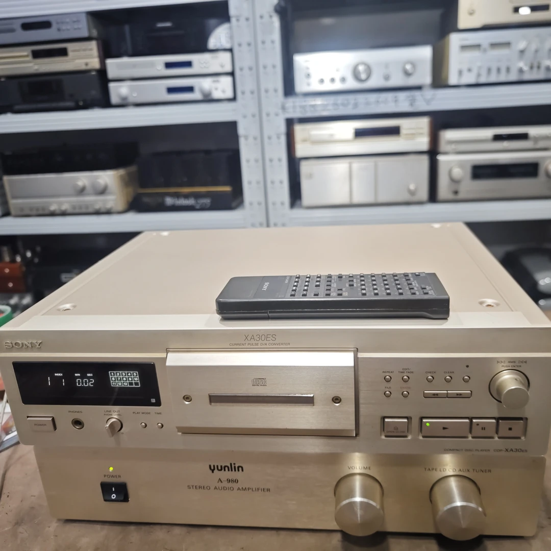 8新  索尼CD机XA30ES正常不包邮不退换货