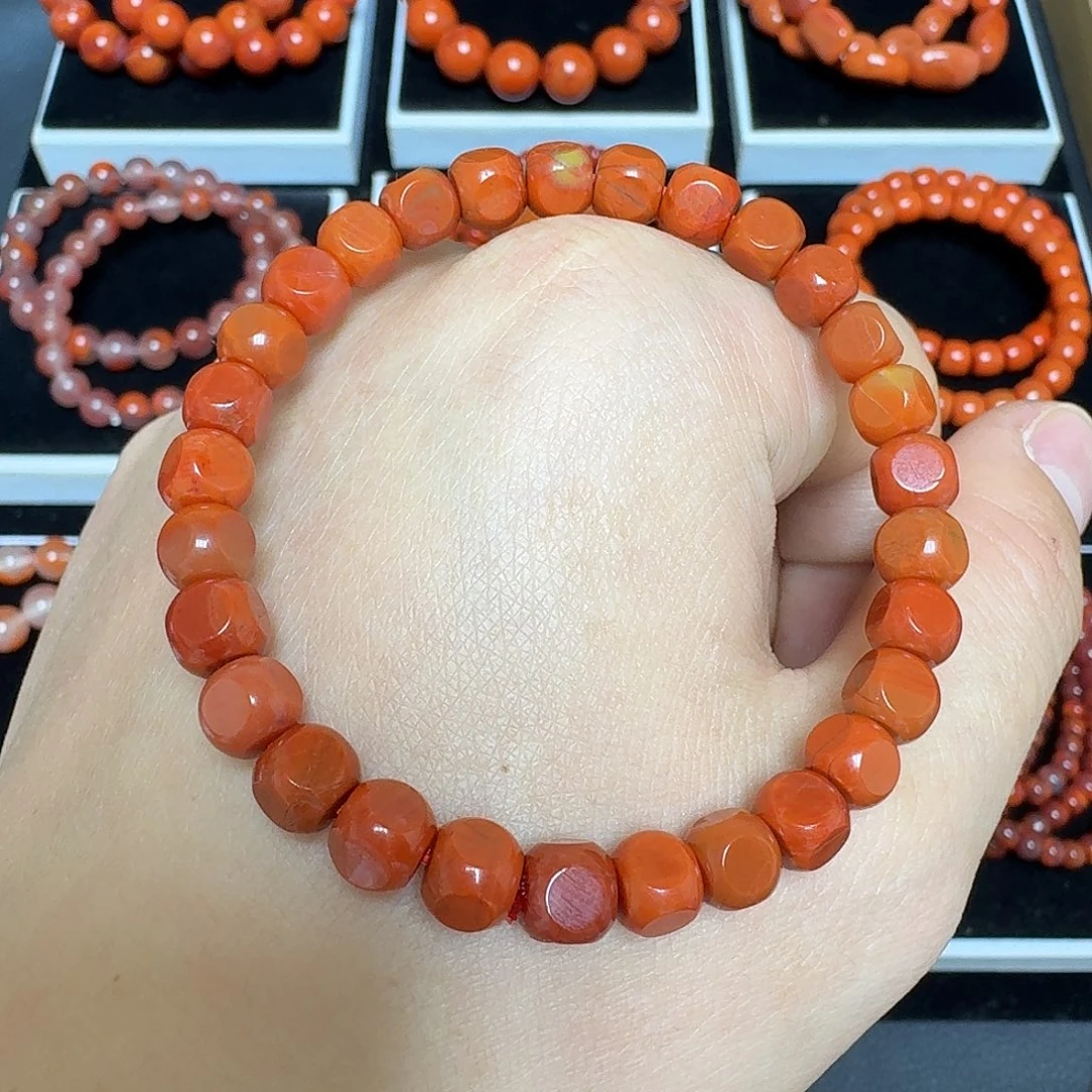 南红玛瑙未镶嵌川料瓦西满色满肉柿子红青皮包浆方糖14g