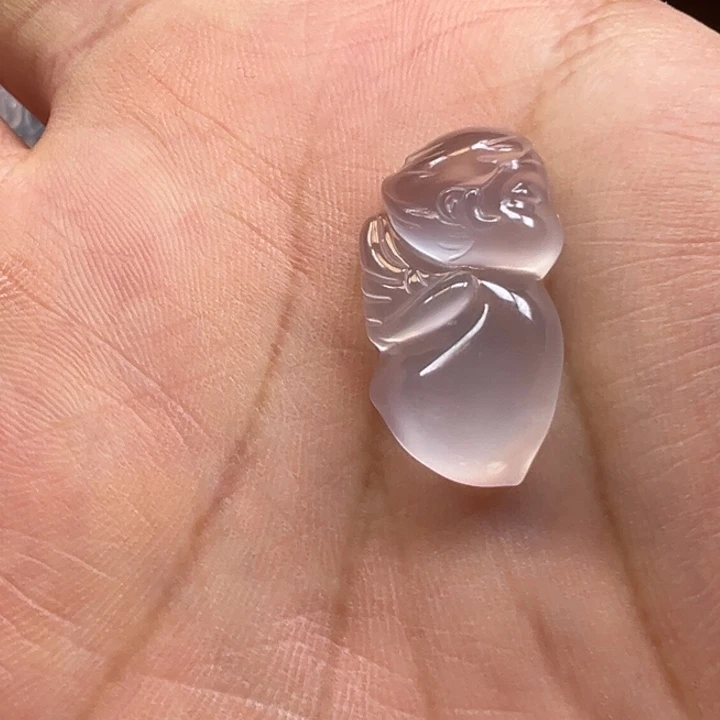 石英质玉未镶嵌颈饰