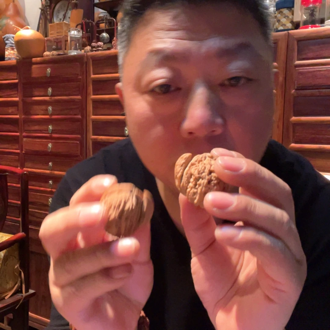 家***园文玩核桃吊坠嘎嘎嘎嘎