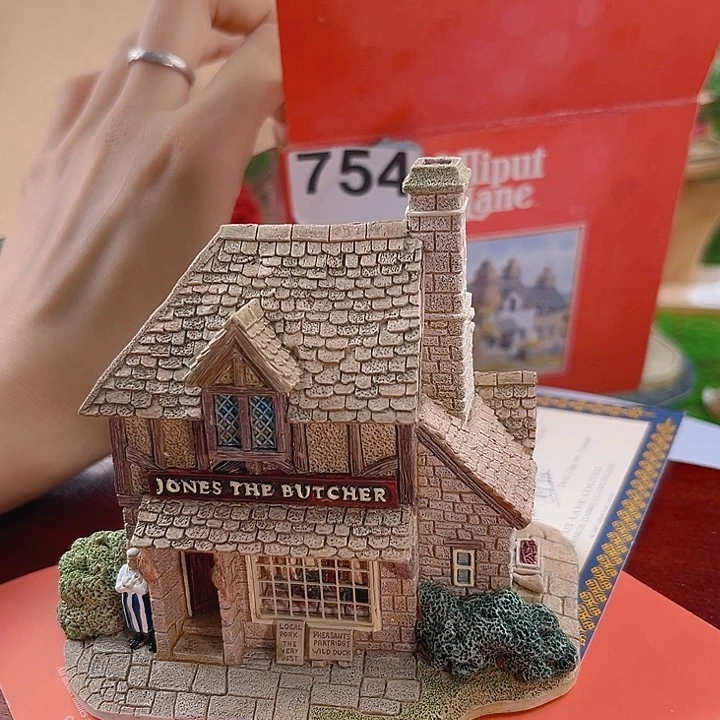 中古小房子微缩景观