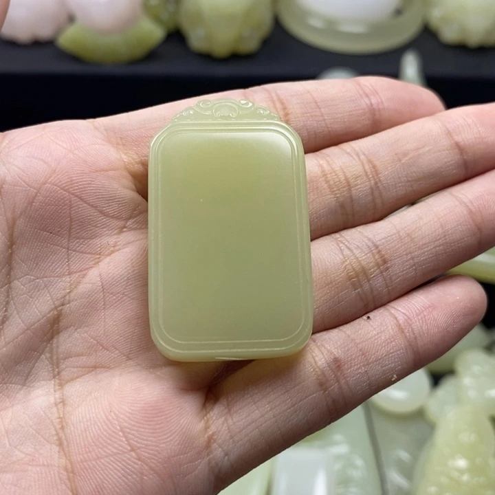 王***慧无事牌带牌头晴水色