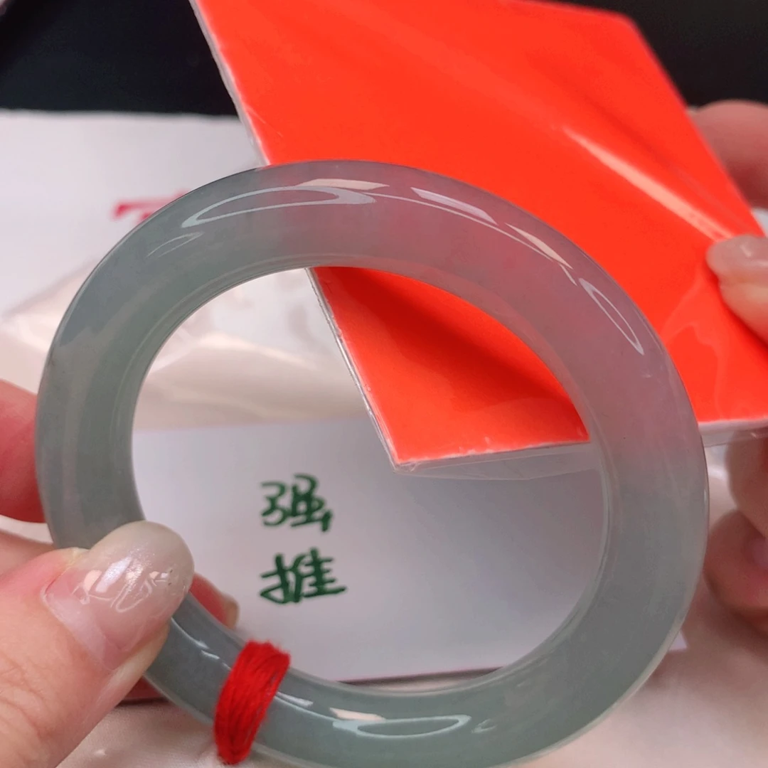 翡翠手镯未镶嵌缅甸天然A货翡翠