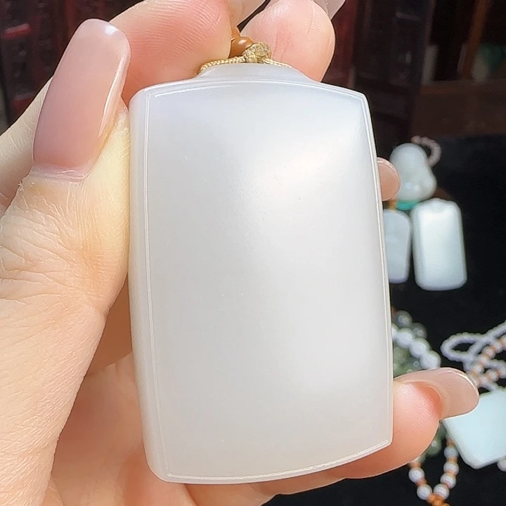 和田玉未镶嵌颈饰定制发货