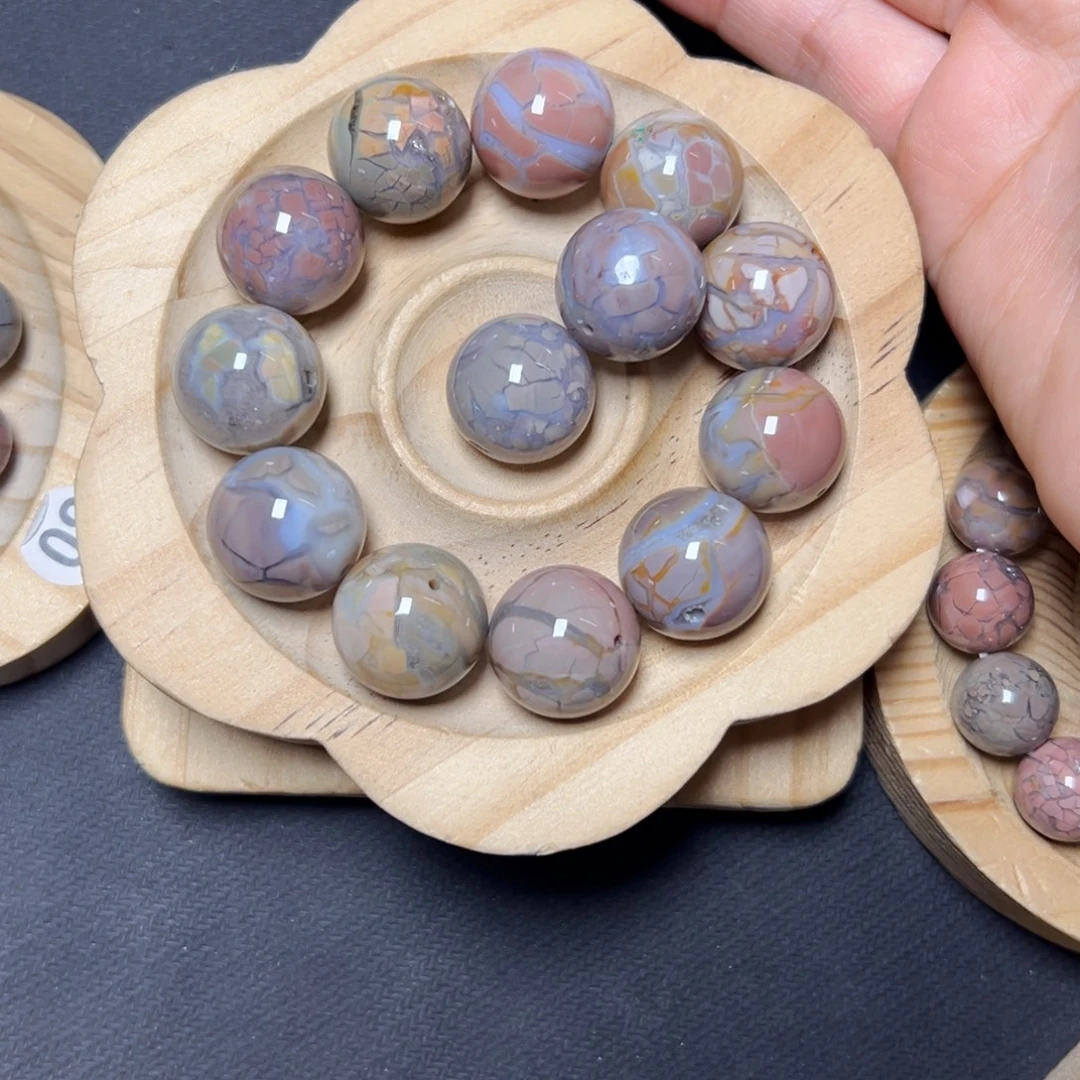 鱼***鹰石英质玉未镶嵌手链92