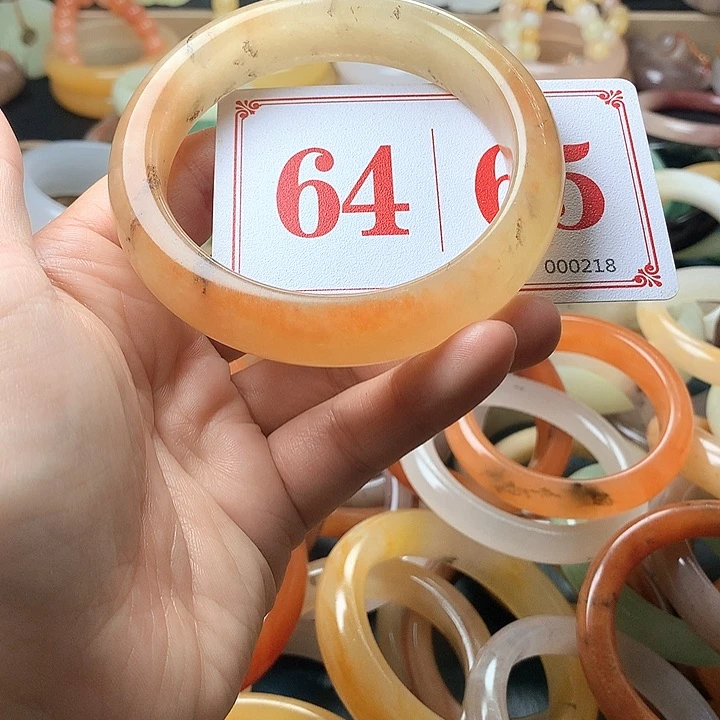石英质玉（黄龙玉）未镶嵌手镯