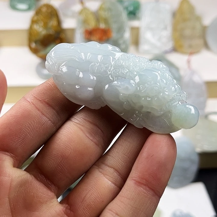 定制翡翠未镶嵌翡翠