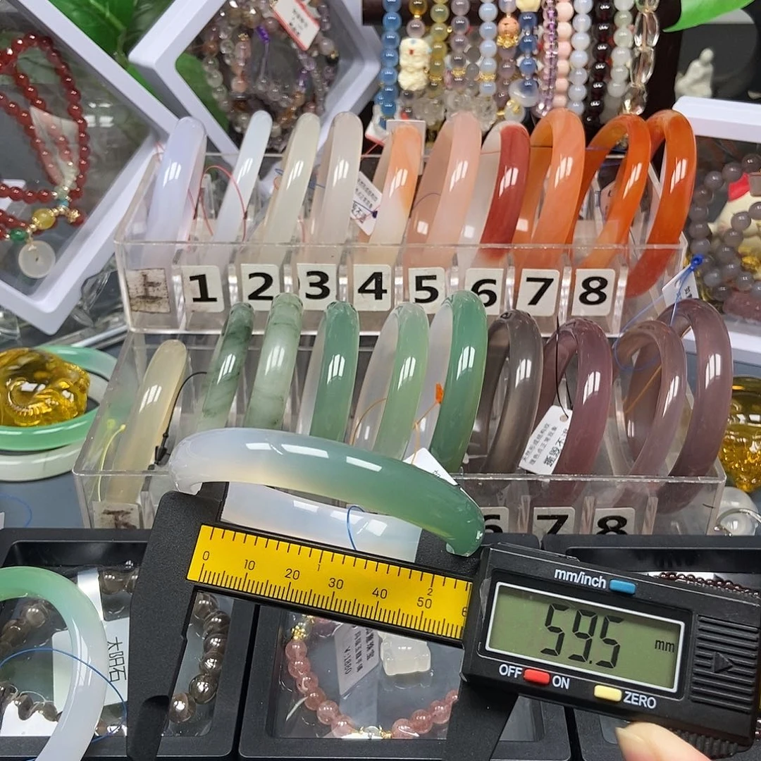 玛瑙/玉髓手镯未镶嵌暮*?14