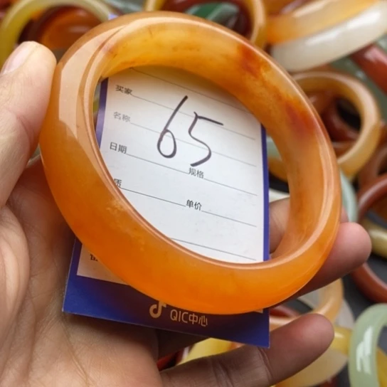 石英质玉未镶嵌手镯