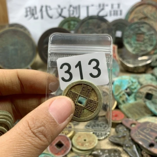 铜吾**飓现代文创工艺品