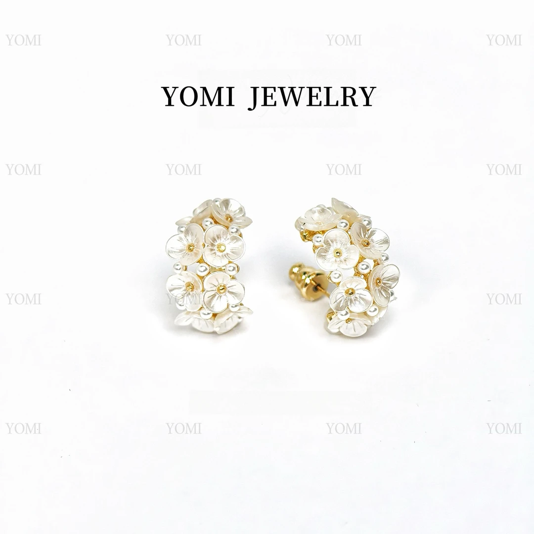 铜合金亚克力耳饰 5316奶油绣球复古贝壳花朵C圈气质百搭耳环