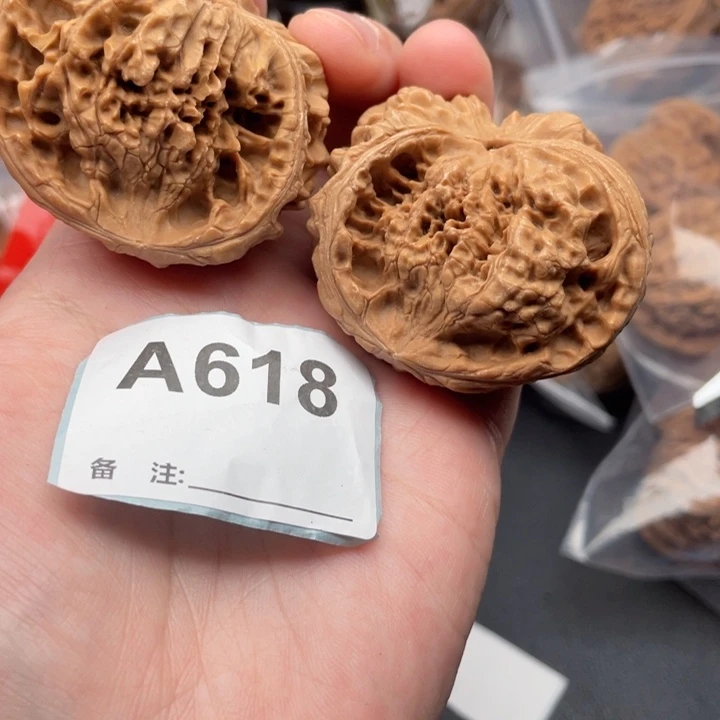 文玩核桃吊坠核桃