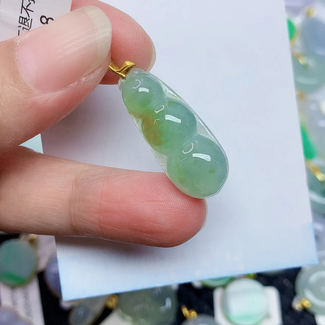 翡翠18K金镶嵌颈饰3567885