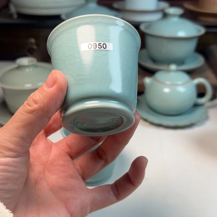 红***藤瓷片哈哈哈哈哈哈哈