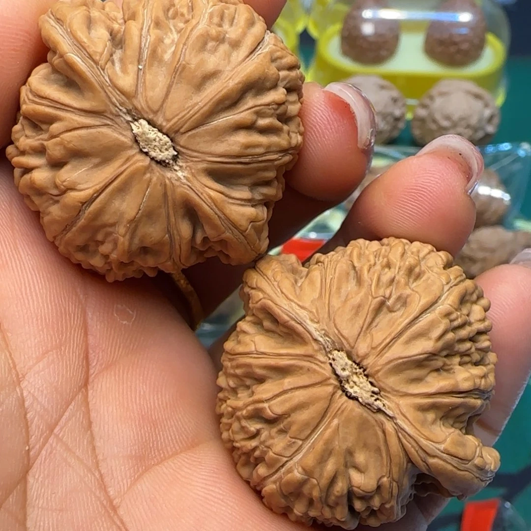 杨***帆文玩核桃吊坠38.8全品纯野生➕打底