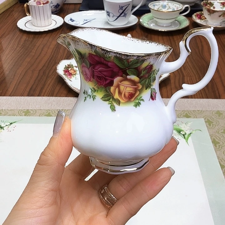 瓷片杯子杯子杯子水杯杯子水杯