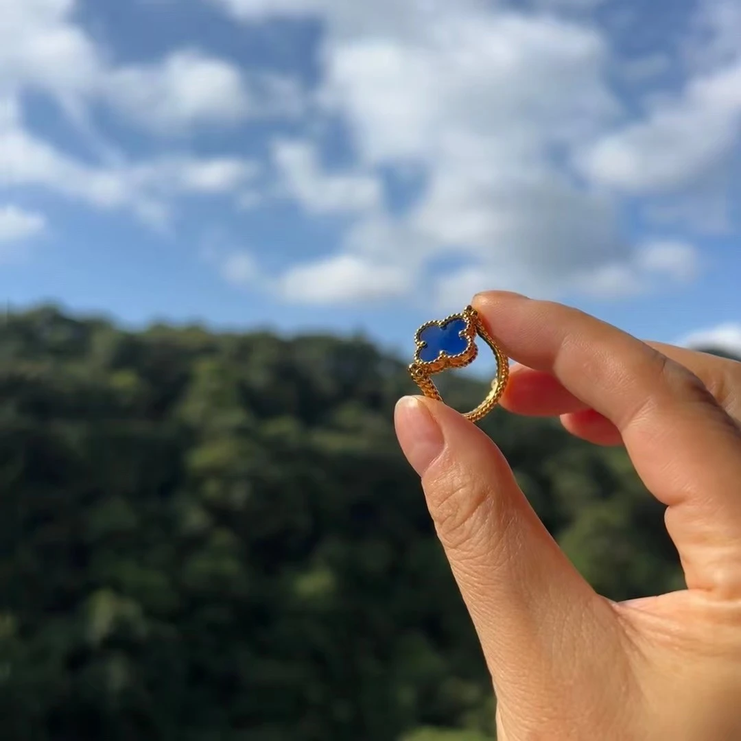 钨金贝壳戒指 四叶草翻转戒指（V金高定）