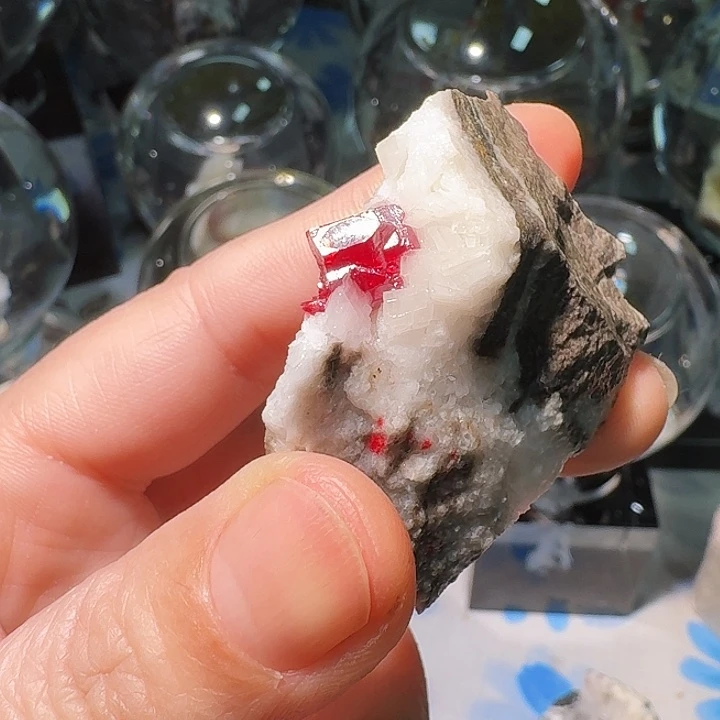 庄***虫天然辰砂天然朱砂原矿石