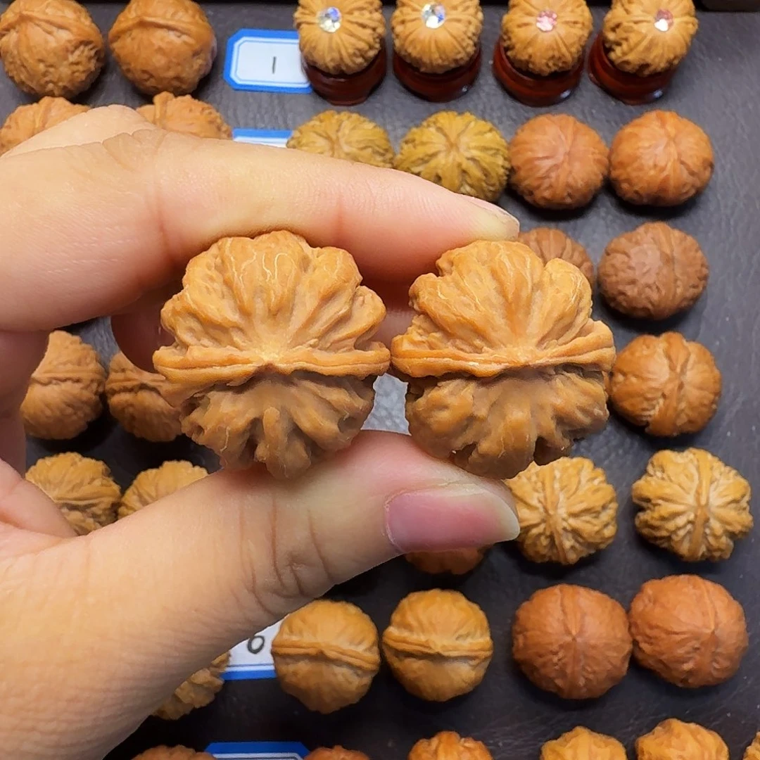 三***夜文玩核桃把件29尺九龙粗筋