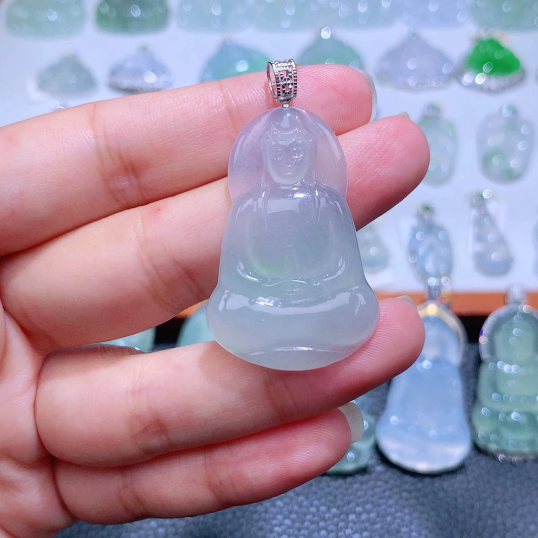 颈饰18K金镶嵌翡翠素衣