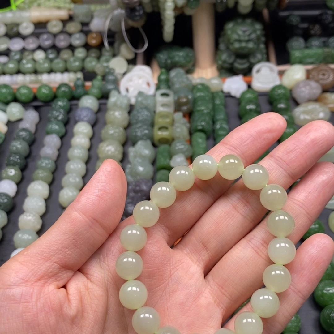 和田玉未镶嵌颈饰海*