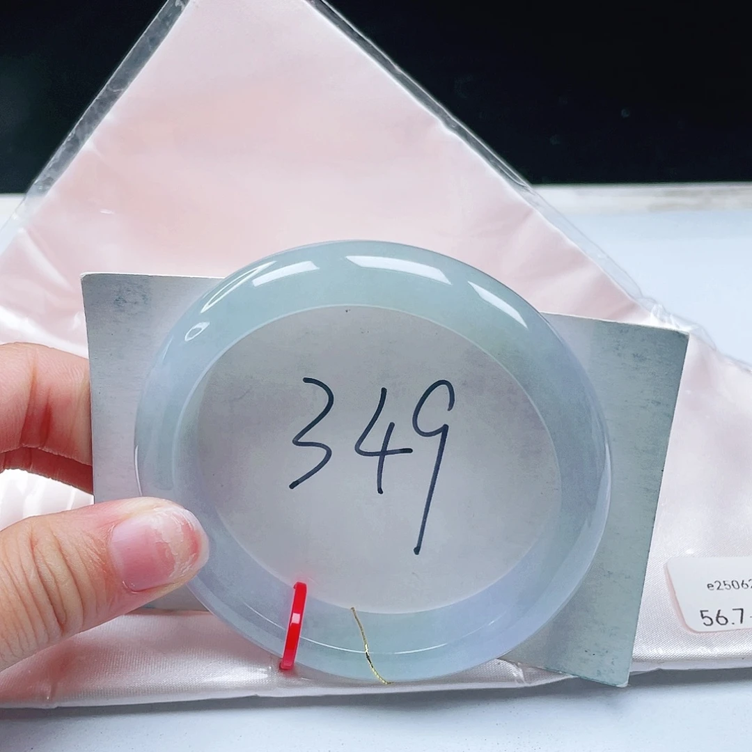 翡翠未镶嵌手镯56+正圈