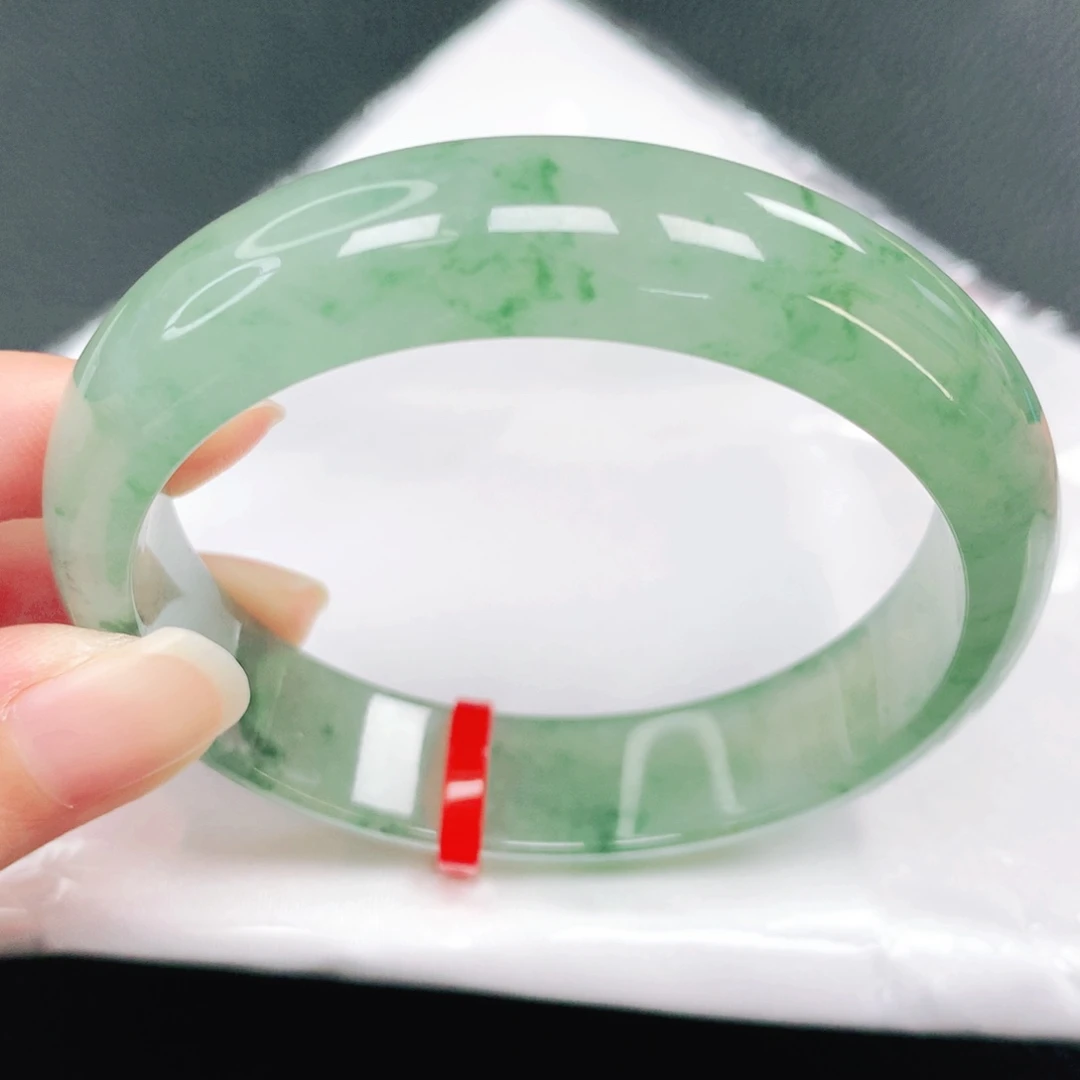 翡翠未镶嵌手镯58圈