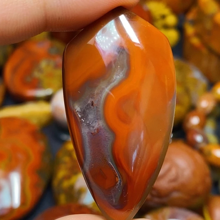 玛瑙/玉髓颈饰未镶嵌