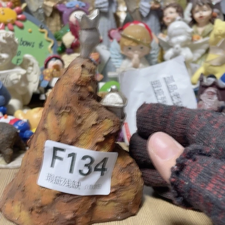 @***月摆件孤品老货微瑕瓷