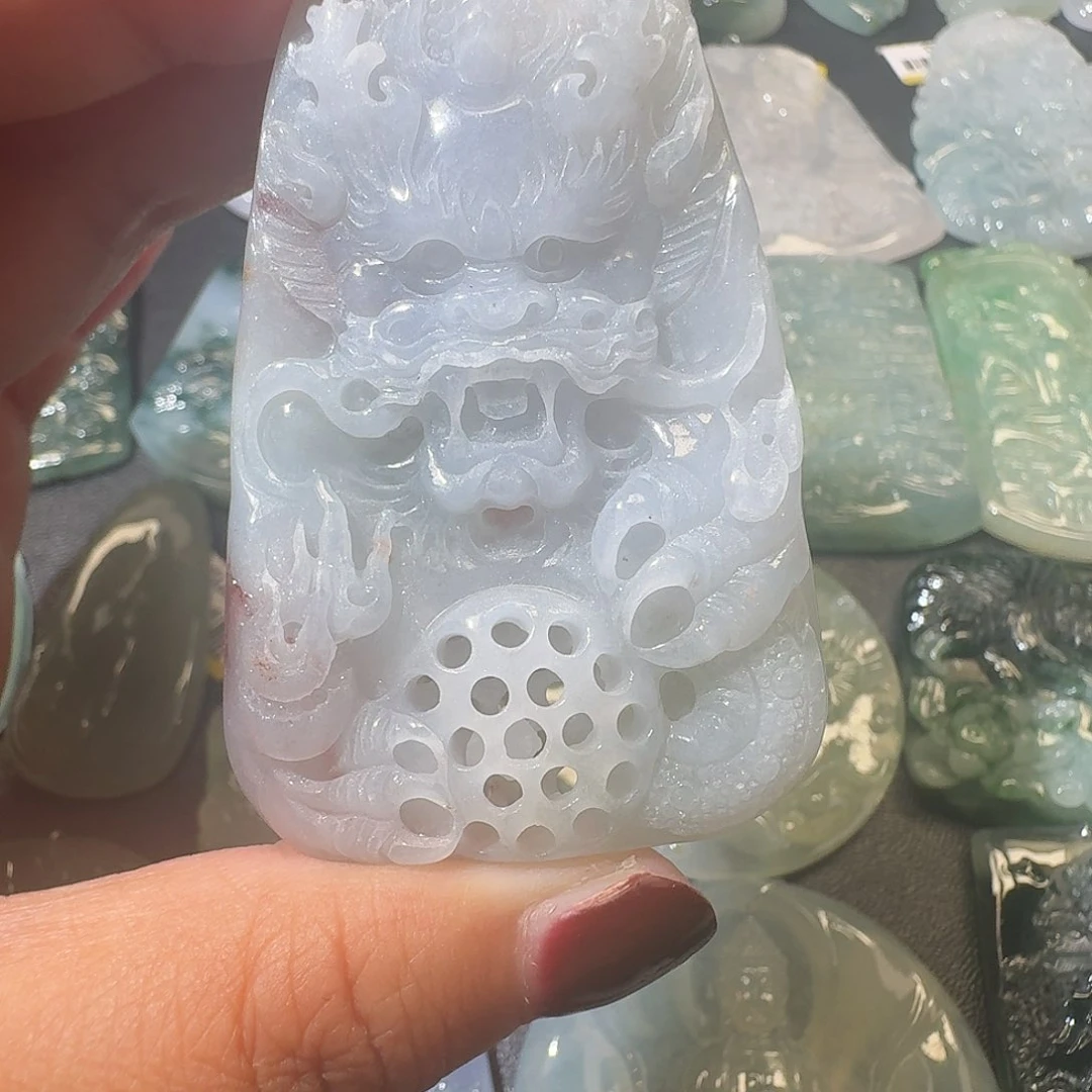 翡翠未镶嵌吊坠(赠链)