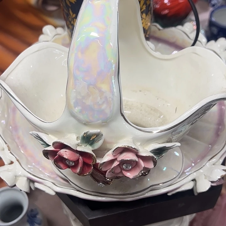 瓷片瑕。。。。。。。。。。。。。。。