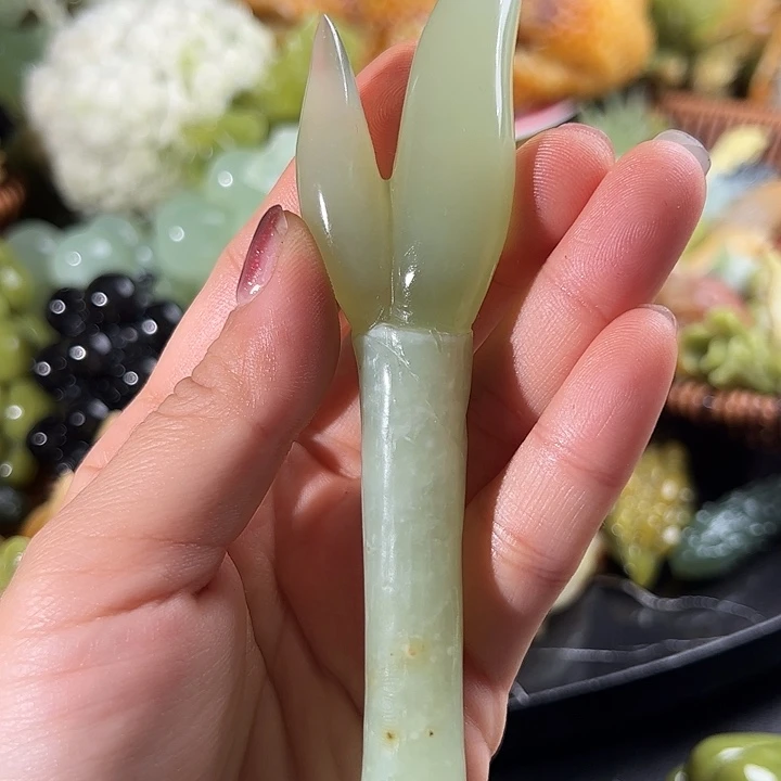 蛇纹石玉未镶嵌珠宝奇石