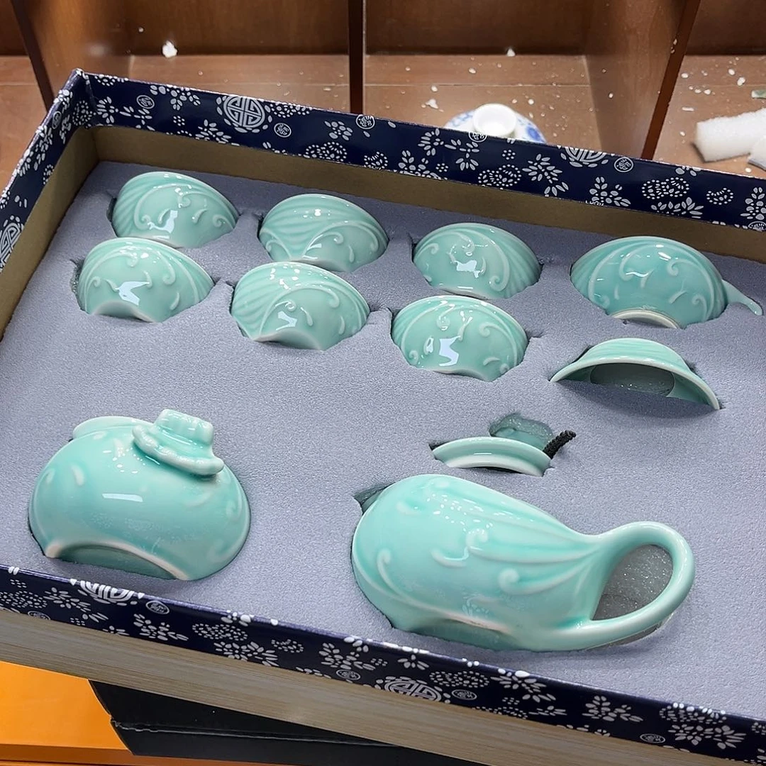 孤品茶具套装等。