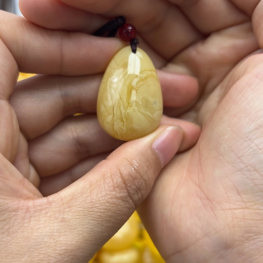 未镶嵌蜜蜡珠宝奇石