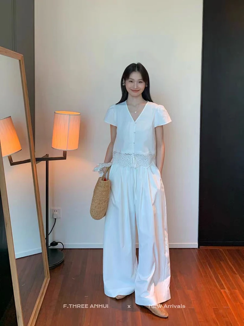 法式气质轻熟风套装女镂空花边上衣2025夏季新款阔腿裤两件套-157