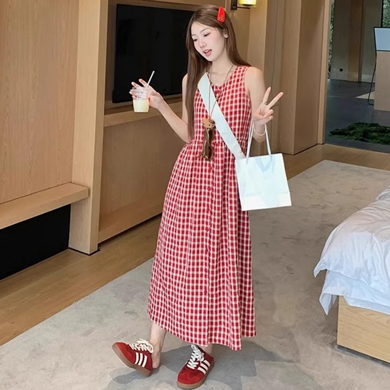 小个子海边度假风浅春夏季红色格子无袖连衣裙女装背心吊带长裙子