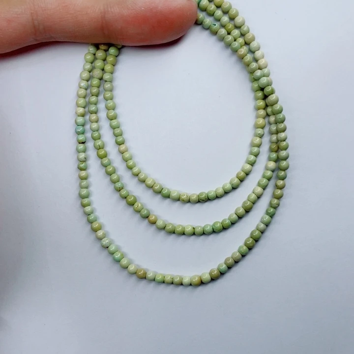 绿松石未镶嵌颈饰