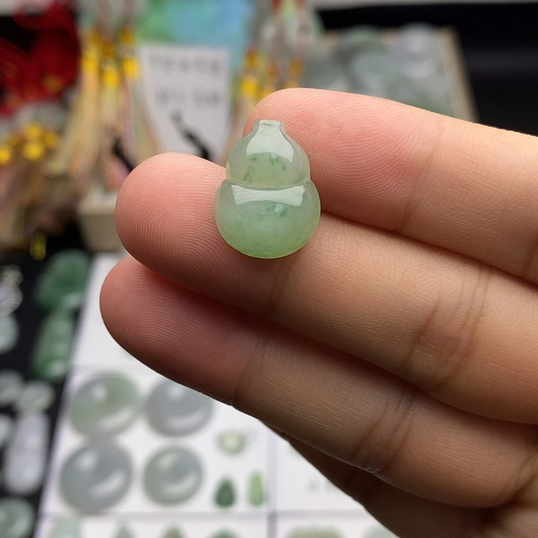 颈饰未镶嵌翡翠葫芦