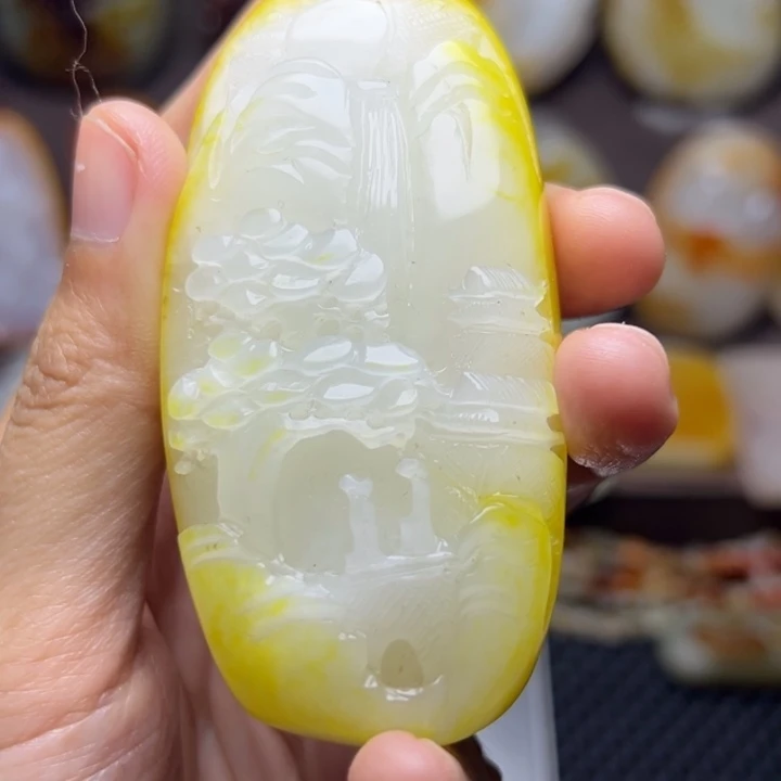 和田玉未镶嵌颈饰