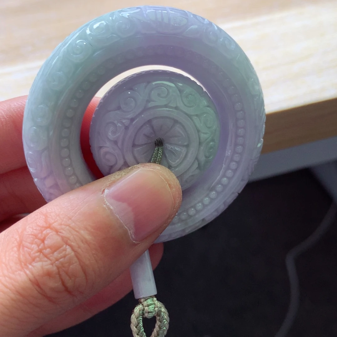 翡翠颈饰未镶嵌吊坠