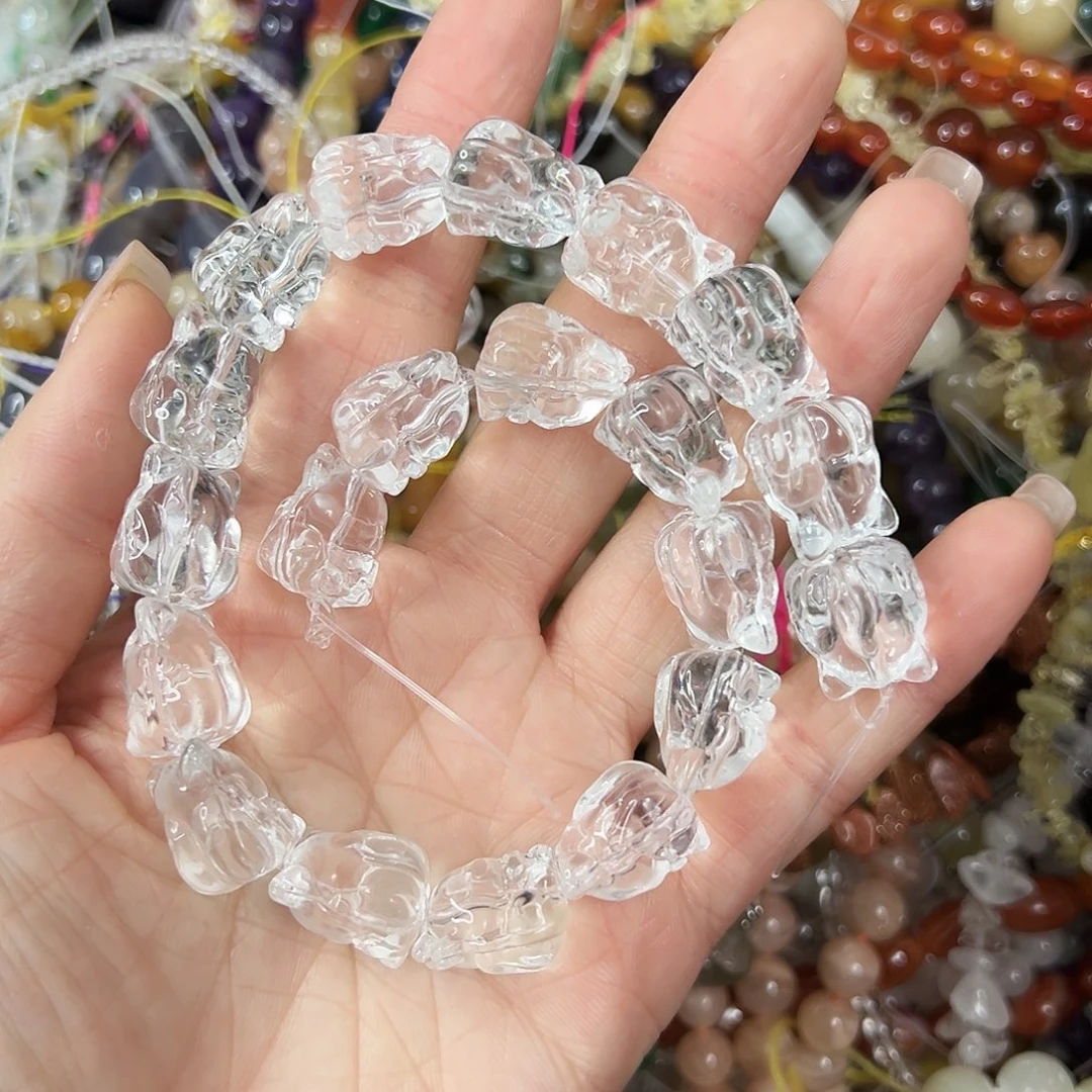 玛瑙/玉髓未镶嵌珠宝半成品，压电白水晶九尾狐20颗